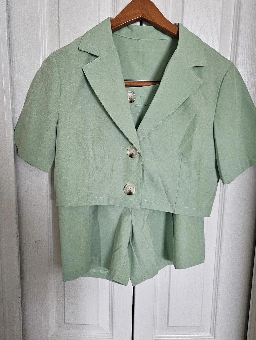 SHEIN Women 2Piece Mint Green Crop Blazer & High Waist Shorts Set SizeS.